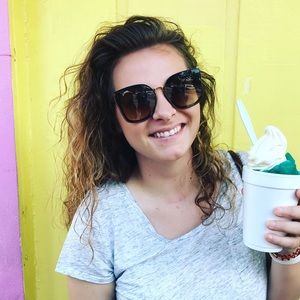 Meet your Posher, Megan